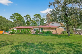 701 Saint Lawrence River Rd, Montgomery, TX 77316