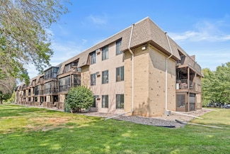 3461 Kent St Unit 1112, Shoreview, MN 55126