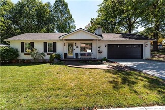 908 Pennwood Dr, New Albany, IN 47150