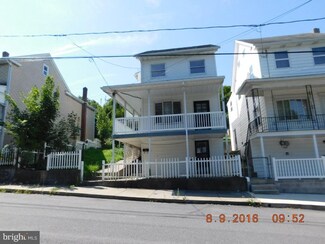1160 Pulaski Ave, Coal Township, PA 17866