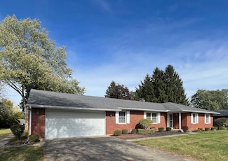 726 Stratford Dr, Sidney, OH 45365