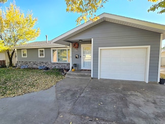 330 W 27th St, Hays, KS 67601