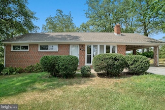 10412 43rd Ave, Beltsville, MD 20705