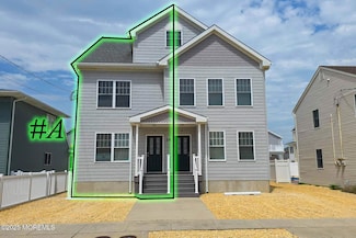 14 6th Ave, Seaside Heights, NJ 08751