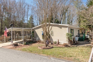 74 Morning Glory Dr, Hendersonville, NC 28792