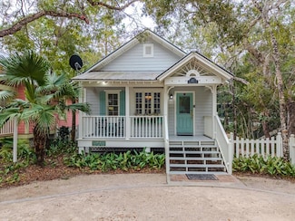 312 Lisette Ln NE, Steinhatchee, FL 32359