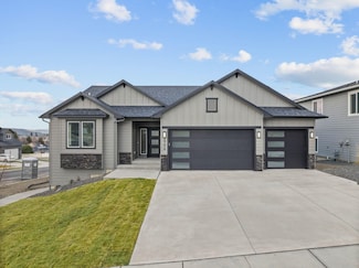 7009 E Beverly Dr, Spokane, WA 99212
