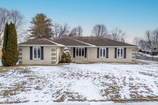 517 King Arthur Dr, Franklin, IN 46131