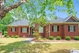 600 Robin Hood Dr, Cheraw, SC 29520