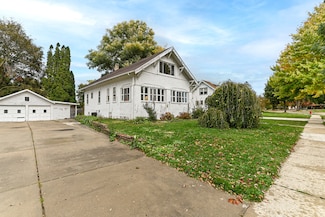 232 Winsor St, Elkhorn, WI 53121