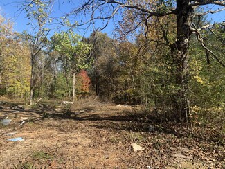 3401 Cherokee Cir, Nunnelly, TN 37137