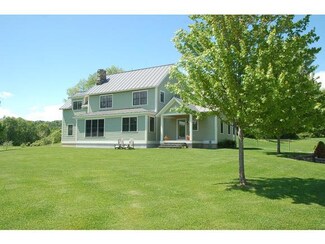 213 Old Farm Rd, New Haven, VT 05472
