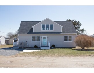 16 Third St, Westport, MA 02790