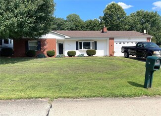 105 Holiday Dr, Marietta, OH 45750