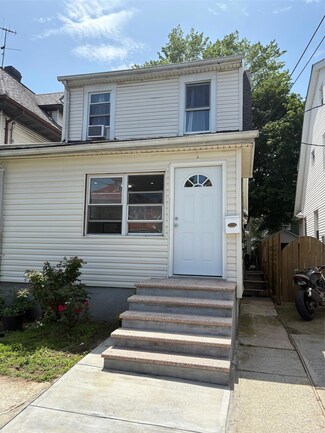 85-24 159th St Unit 1, Jamaica, NY 11432