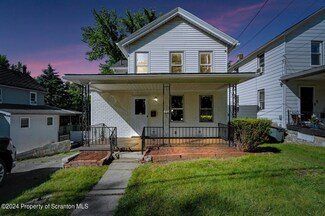 527 W Market St, Scranton, PA 18508