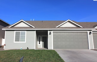 5305 Remington Dr, Pasco, WA 99301