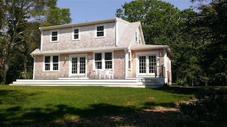 68 Forest St, Harwich, MA 02645