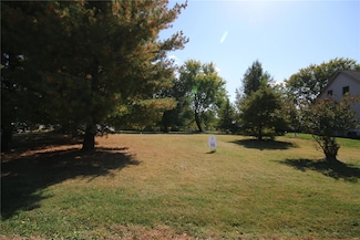 828 Nancy Ln, Weldon Spring, MO 63304
