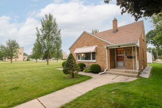 3225 S 40th St, Milwaukee, WI 53215