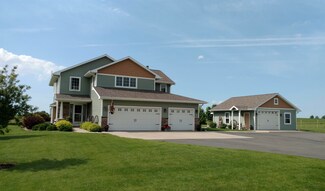3765 Maxwell Rd, Oshkosh, WI 54904
