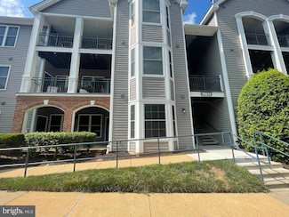 46614 Drysdale Terrace Unit 100, Sterling, VA 20165