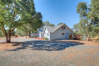 206 Hobble Bush Ln, Bangor, CA 95914