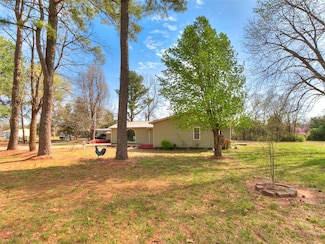 18303 Stevens Rd, Shawnee, OK 74801