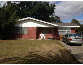 10 30th St, Gulfport, MS 39507