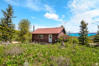 1235 Lakeview Dr, Garden City, UT 84028