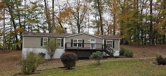 438 4th Ave, Oak Hill, WV 25901