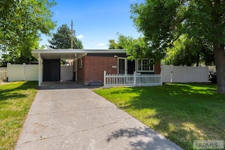 492 Melrose Dr, Idaho Falls, ID 83401