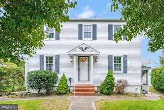 13 Harrison Ave N, Middle River, MD 21220
