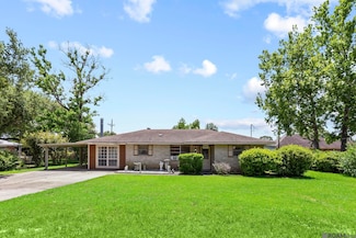 3952 Chestnut St, Zachary, LA 70791