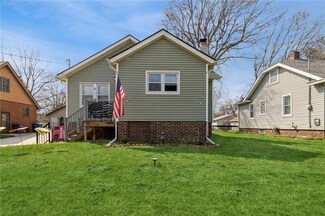 4048 11th St, Des Moines, IA 50313