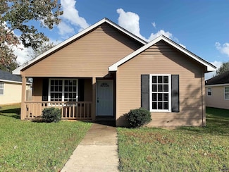 134 Kensington Cir, Warner Robins, GA 31093