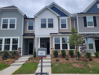 466 Channel Drop Dr Unit 110, Clayton, NC 27520