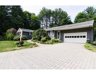 8 Great Rock Rd, Sherborn, MA 01770