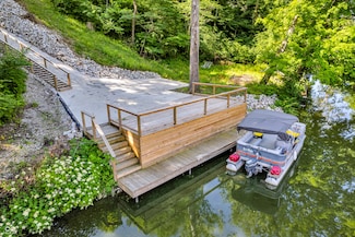 656 Jefferson Valley, Floyd Township, IN 46121