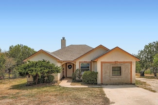 135 Petirrojo, Del Valle, TX 78617