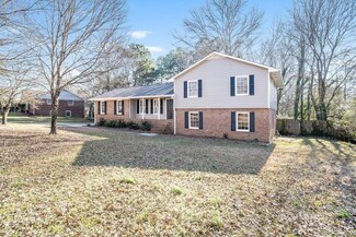 2935 Elizabeth Ln, Snellville, GA 30078