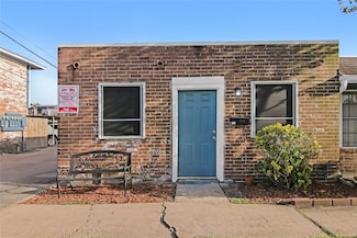 211 W F St Unit 211, La Porte, TX 77571