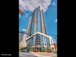 100 E 14th St Unit 1502, Chicago, IL 60605