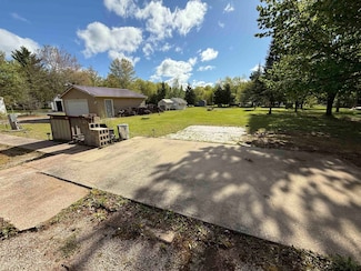 N6414 Oak Ridge Ct, Shawano, WI 54166