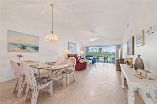7065 Dennis Cir Unit 302, Naples, FL 34104