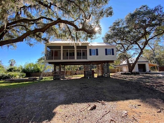 160 Whipporwill Dr, Pawleys Island, SC 29585
