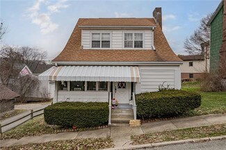 610 N 7th St, Apollo, PA 15613