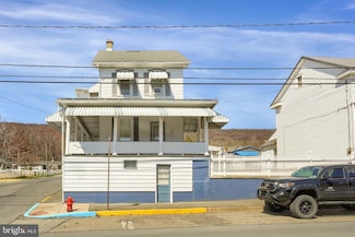 129 W Broad St, Williamstown, PA 17098