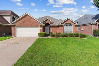 10115 Willow Crossing Dr, Houston, TX 77064