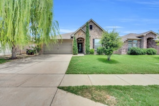 2804 Stonewall Ln, Fort Worth, TX 76123